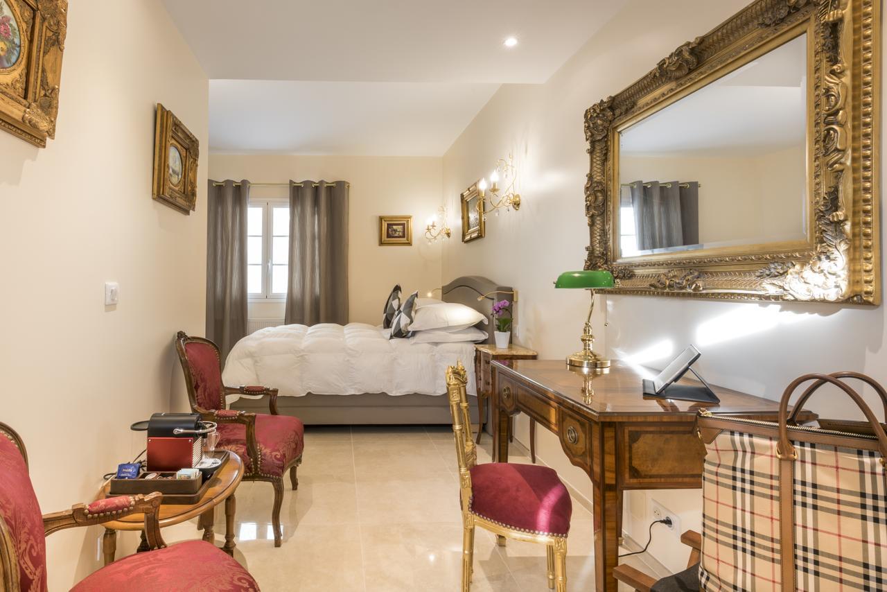 Bed and Breakfast Domaine Du Bois Des Anges Germigny-l'Eveque Екстер'єр фото