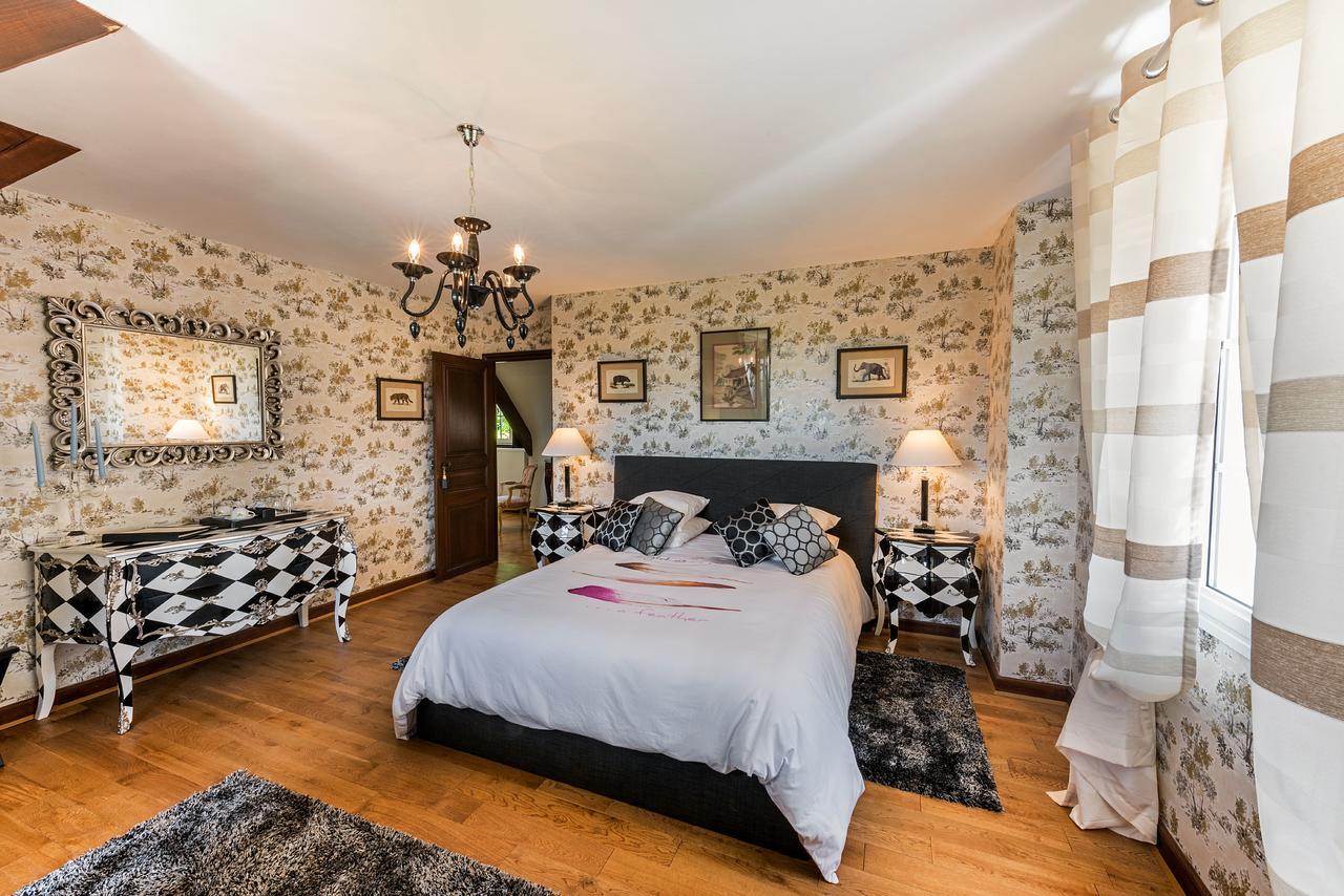 Bed and Breakfast Domaine Du Bois Des Anges Germigny-l'Eveque Екстер'єр фото