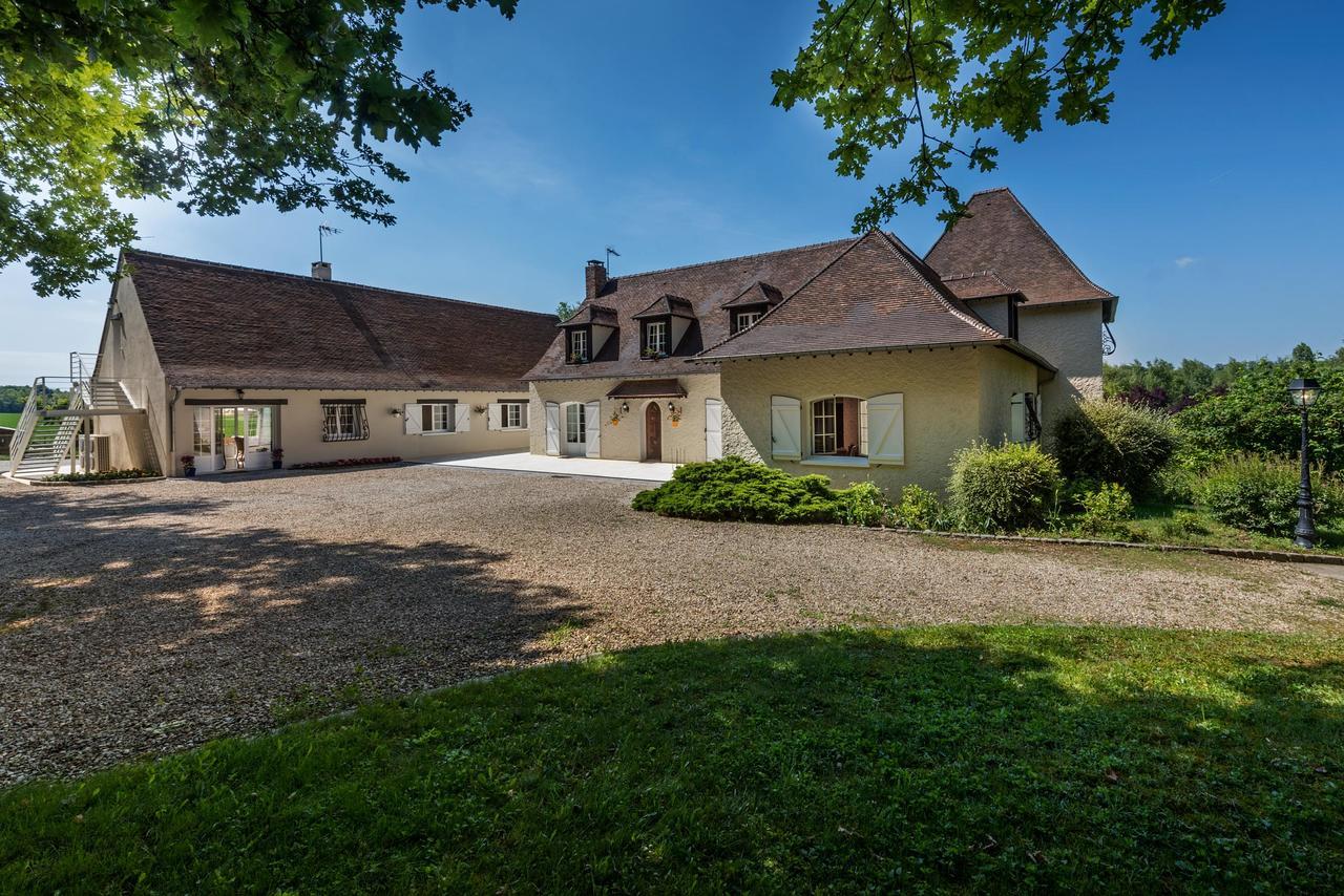 Bed and Breakfast Domaine Du Bois Des Anges Germigny-l'Eveque Екстер'єр фото